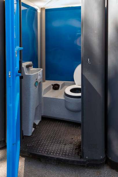 Porta potty delivery and setup in Joshua Tree, CA